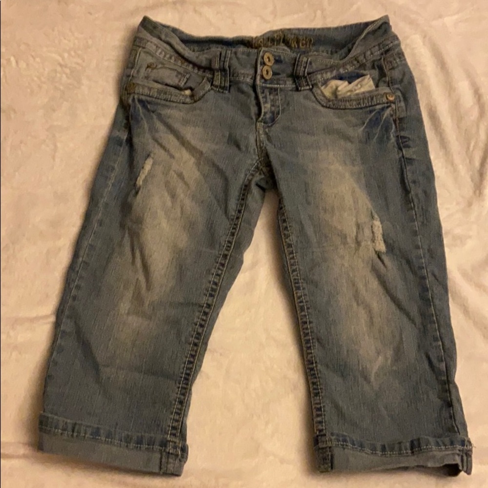 Wallflower distressed capris with cuffed bottoms